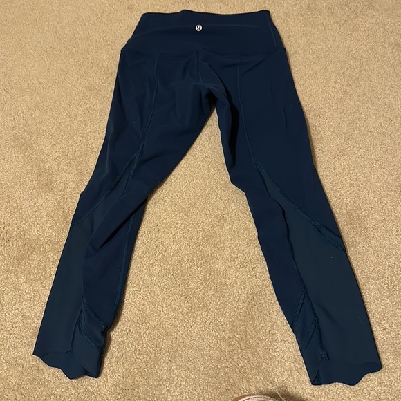 Wunder under with mesh and scallop detail - Picture 3 of 7